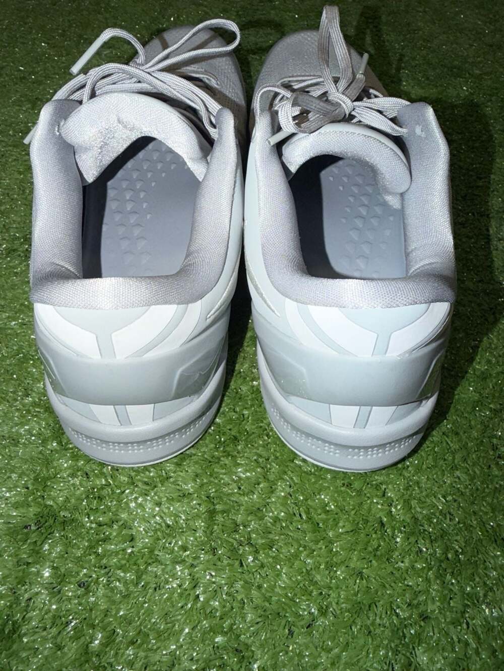 Kobe VIII ProTRO Wolf Grey Mens 10.5 HF9550002 Gray Basketball Shoes - Picture 4 of 9